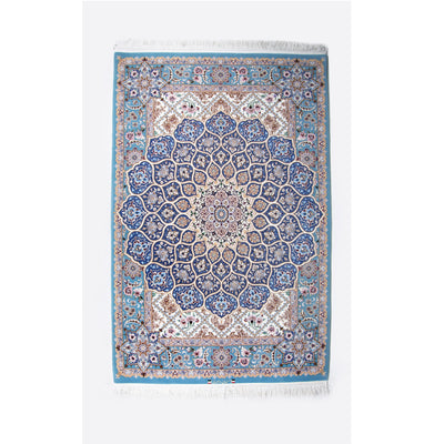 NEW 青の濃淡が瑞々しい煌びやかなドーム文様のエスファハーン産絨毯。人気のダヴァリ工房による名品。光沢のあるソフトウール使用。サイズ：135 x 206cm